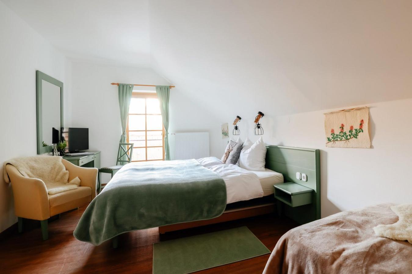 فندق Eko Hisa-Eco House Na Razpotju Solčava المظهر الخارجي الصورة